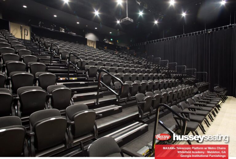 Metro Chairs on MAXAM+ Telescopic Platform