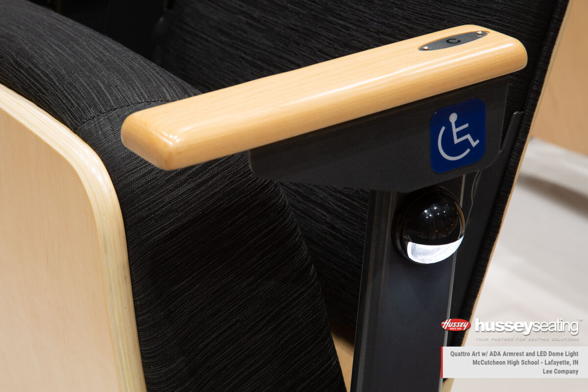 Quattro Art with ADA armrest, lighting